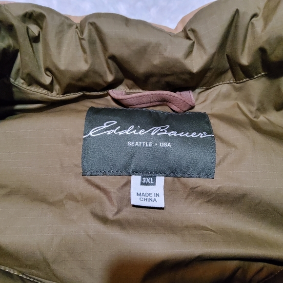 Eddie Bauer 650 Fill Premium Goose Down Fill Puffer Vest - Picture 8 of 11